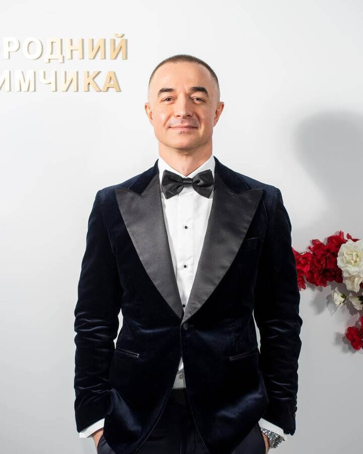 Смокинг для торжественного мероприятия — стиль, который работает на статус